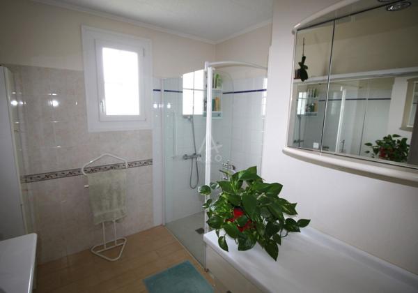 AU CENTRE DE VALENCE D'AGEN AGREABLE MAISON DE PLAIN-PIED TOUT CONFORT
