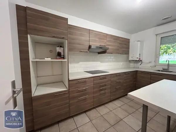 Appartement à louer 5 pièces 78.71m²