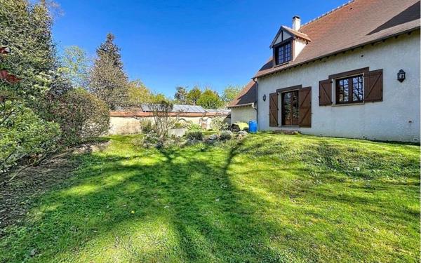 Maison à vendre    7 pièces •  Mandres-les-Roses