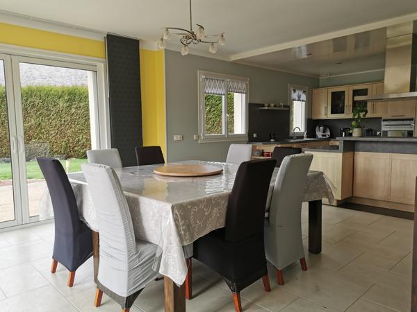 Maison familiale 8 pièces - terrain 2500 m²