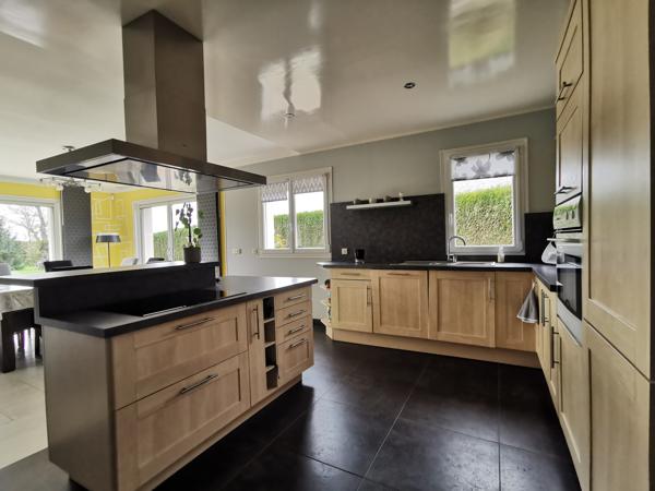 Maison familiale 8 pièces - terrain 2500 m²