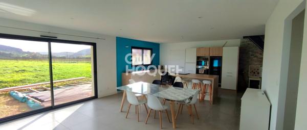 Maison spacieuse à vendre à Saint-Symphorien-de-Marmagne