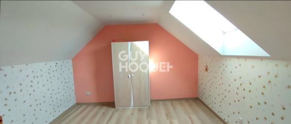 Maison spacieuse à vendre à Saint-Symphorien-de-Marmagne