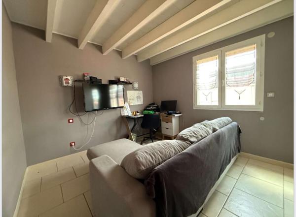 Villa  6 pièce(s) -121 m2 - 11200 LEZIGNAN CORBIERES - 305 000 HAI