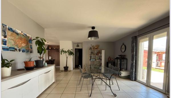 Villa  6 pièce(s) -121 m2 - 11200 LEZIGNAN CORBIERES - 305 000 HAI