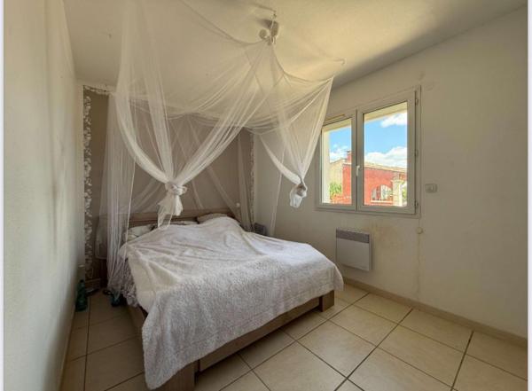 Villa  6 pièce(s) -121 m2 - 11200 LEZIGNAN CORBIERES - 305 000 HAI