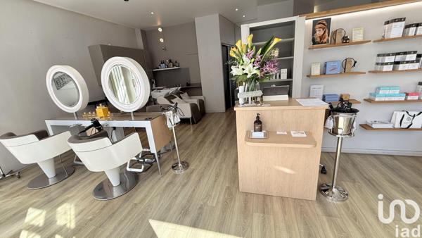 Boutique/Local commercial à vendre 65 m² Paris 8