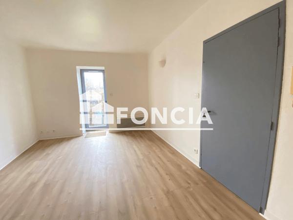 Location Studio 30.79 m² - 28 RUE D'AUZETTE Limoges 87000