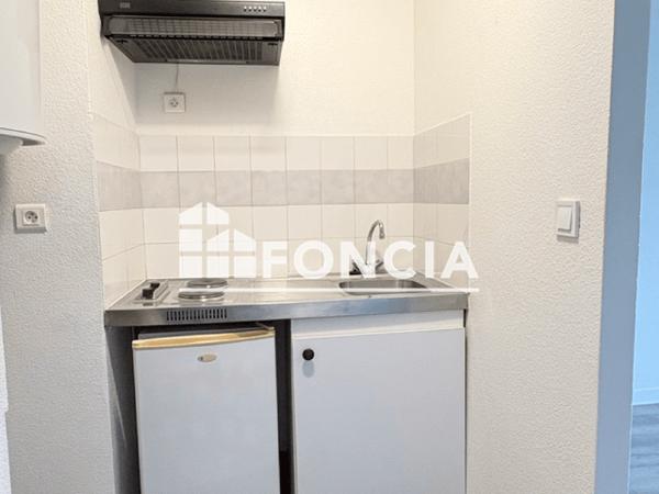 Location Studio 30.79 m² - 28 RUE D'AUZETTE Limoges 87000