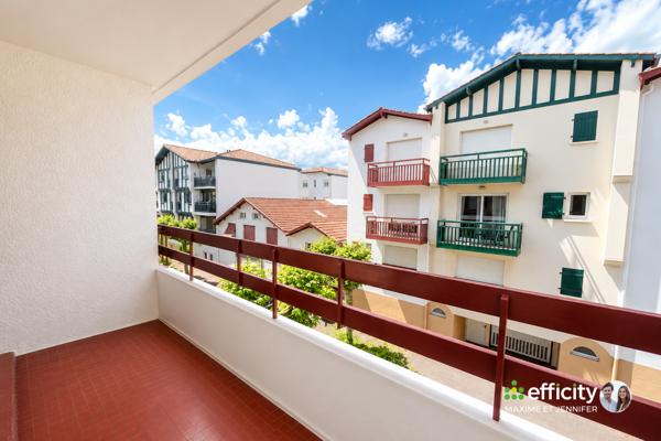 Appartement
         3 pièces
        - 73 m² Exclusivité 364 900 € *