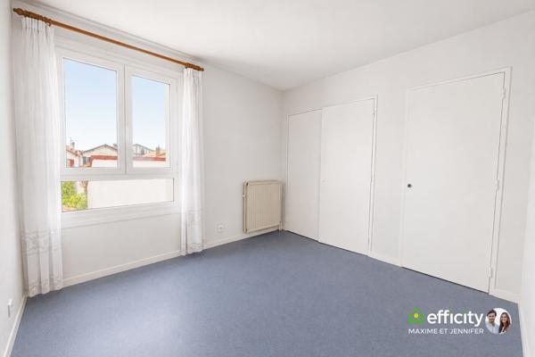 Appartement
         3 pièces
        - 73 m² Exclusivité 364 900 € *