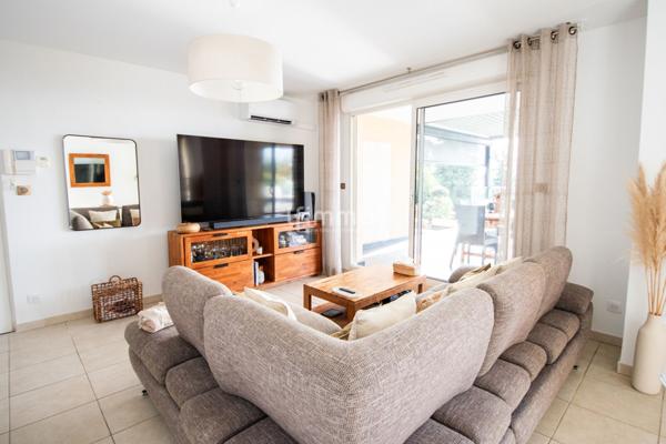 13013/ Appartement/Extérieur/Piscine privée