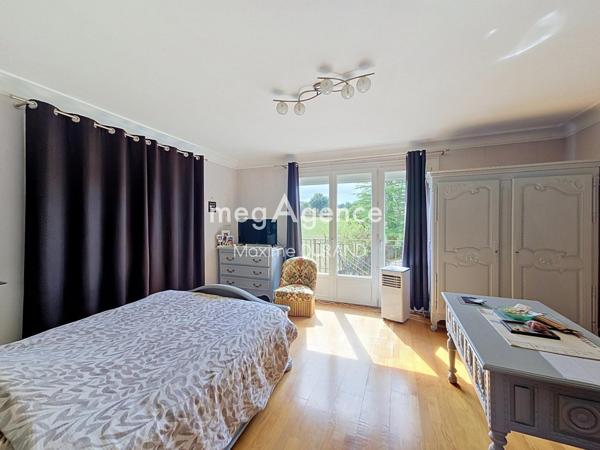 Maison à TOUTLEMONDE, 49360 - 6 pièces 155m²
