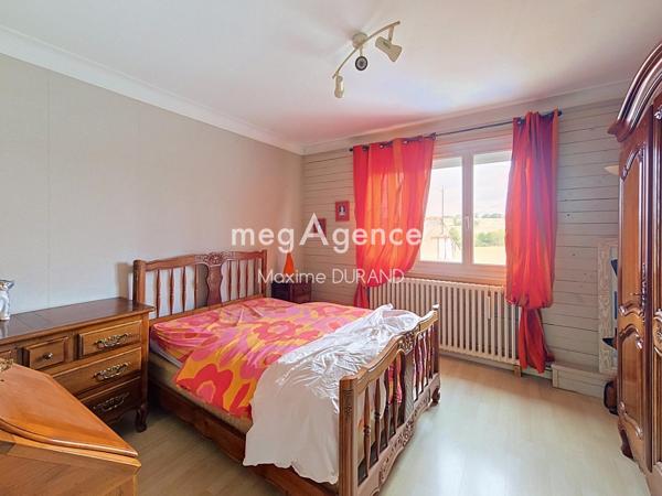 Maison à TOUTLEMONDE, 49360 - 6 pièces 155m²