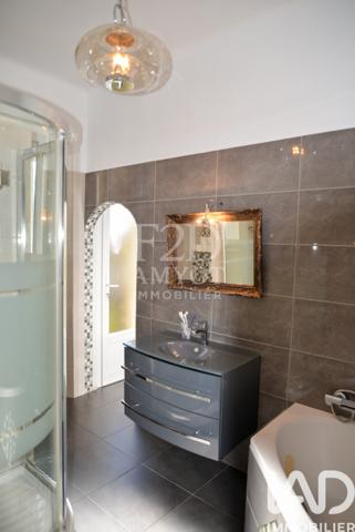 Appartement à vendre 5 pièces 157 m² Saint-Laurent-du-Var