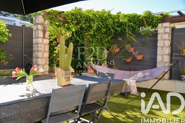 Appartement à vendre 5 pièces 157 m² Saint-Laurent-du-Var