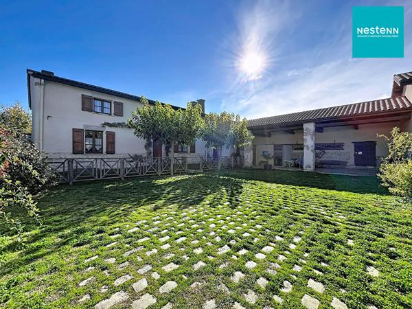 Maison pleine de charme - 220 m² - Montbrison - 4 chambres - terrain env 2200 m²