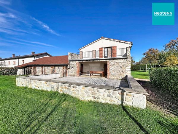 Maison pleine de charme - 220 m² - Montbrison - 4 chambres - terrain env 2200 m²