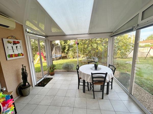 Maison 5 pièce(s) 130 m² sur 994 m² de terrain avec garage et piscine