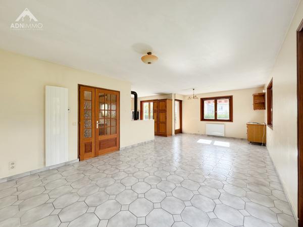 Saint-Genis-Pouilly (01630) Maison 6 Pièces 160 m2