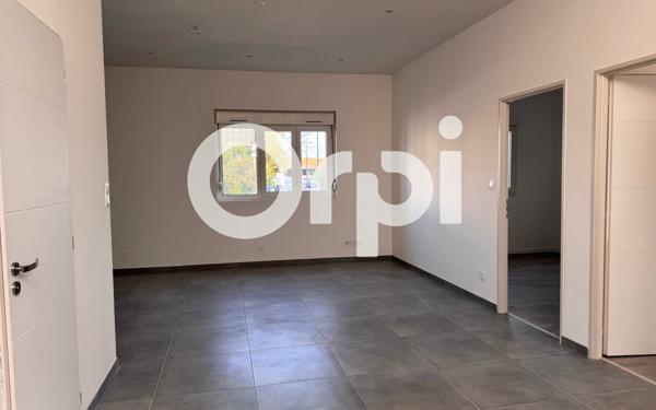 Appartement à louer    3 pièces • 66,33 m2 Saint-Étienne-de-Saint-Geoirs