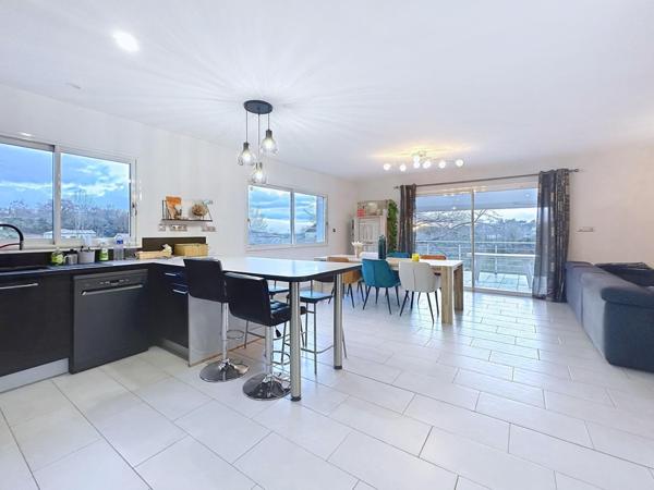 Maison de 110 m2 avec 4 chambres et sous-sol de 95 m2