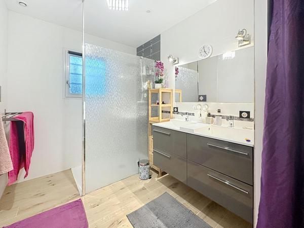 Maison de 110 m2 avec 4 chambres et sous-sol de 95 m2