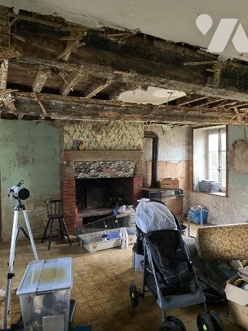 LONGERE A RENOVER AVEC TERRAIN