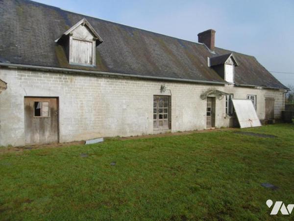 LONGERE A RENOVER AVEC TERRAIN