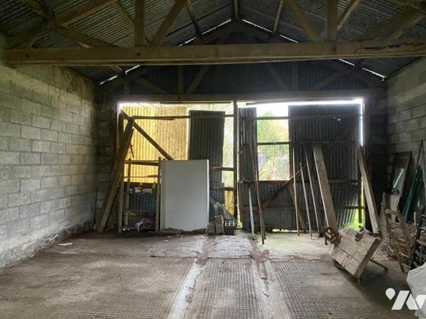 LONGERE A RENOVER AVEC TERRAIN