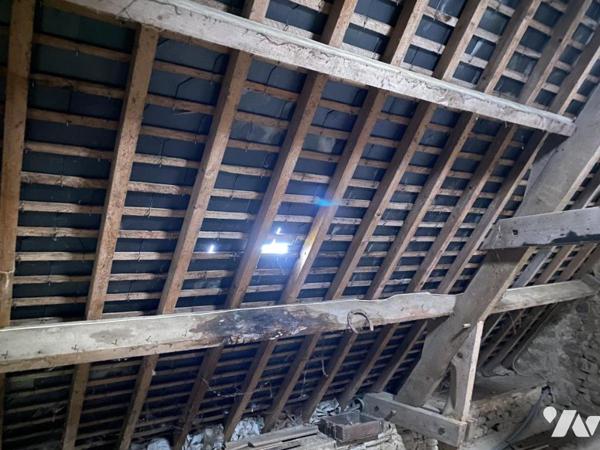 LONGERE A RENOVER AVEC TERRAIN