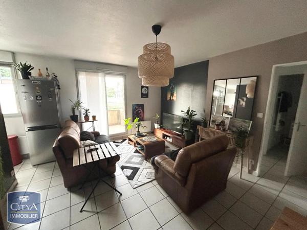 Appartement à louer 2 pièces 48.56m² Valenciennes (59300)