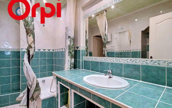 Appartement à vendre    3 pièces • 70,60 m2 Toulon
