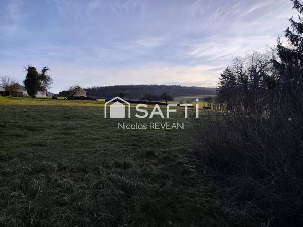 Maison de campagne avec verdure