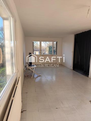 Maison de campagne avec verdure