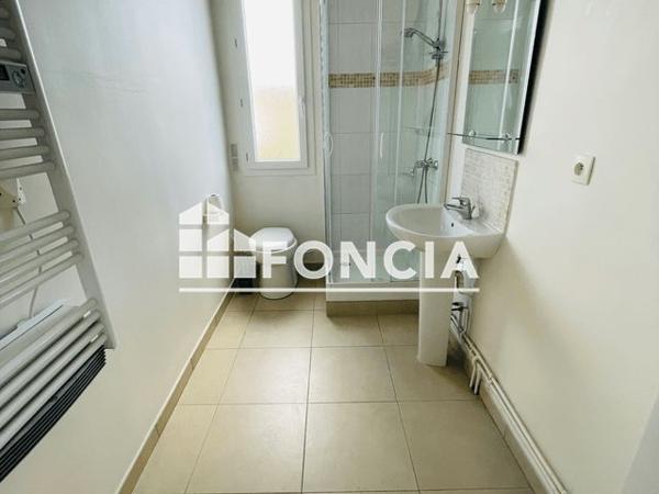 Location Appartement 2 pièces 47.02 m² - 5 PLACE DES CERISIERS Montmorency 95160