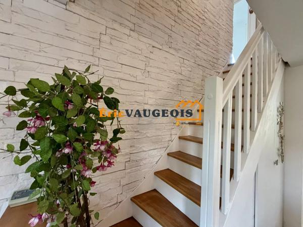 Vente                                                      Maison
                        
                     5 pièces                      101 m2                     à Coulommiers