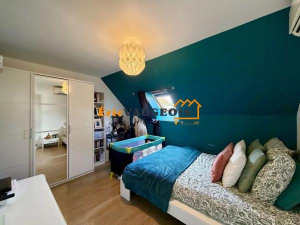 Vente                                                      Maison
                        
                     5 pièces                      101 m2                     à Coulommiers