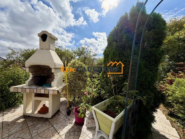 Vente                                                      Maison
                        
                     5 pièces                      101 m2                     à Coulommiers