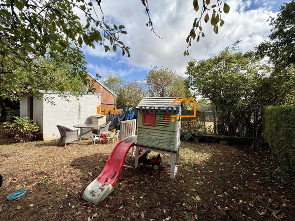 Vente                                                      Maison
                        
                     5 pièces                      101 m2                     à Coulommiers