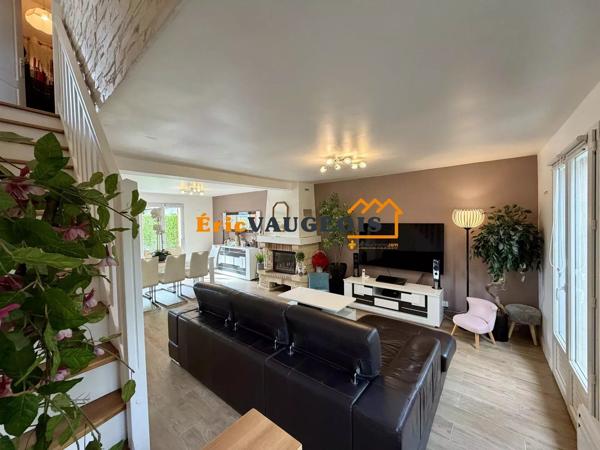 Vente                                                      Maison
                        
                     5 pièces                      101 m2                     à Coulommiers