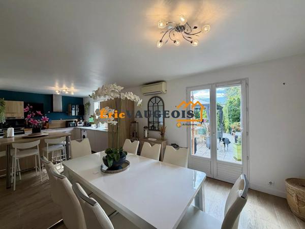 Vente                                                      Maison
                        
                     5 pièces                      101 m2                     à Coulommiers