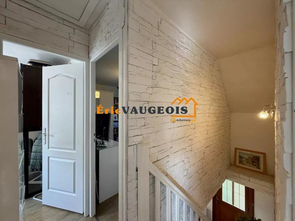 Vente                                                      Maison
                        
                     5 pièces                      101 m2                     à Coulommiers