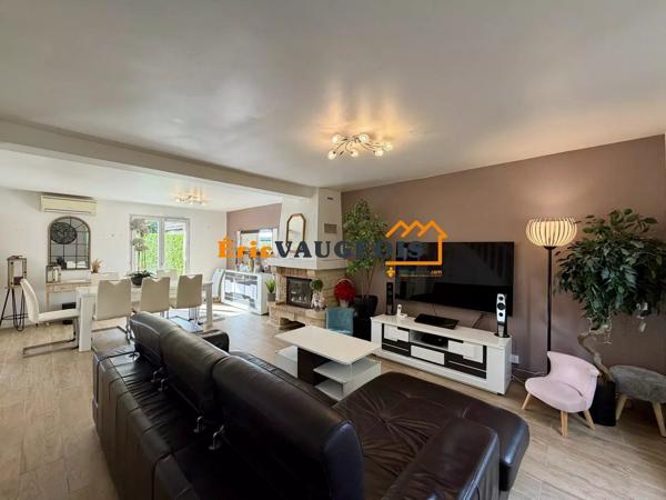 Vente                                                      Maison
                        
                     5 pièces                      101 m2                     à Coulommiers