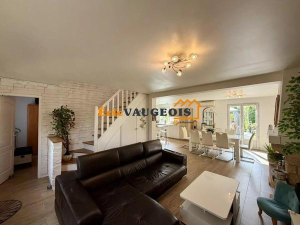 Vente                                                      Maison
                        
                     5 pièces                      101 m2                     à Coulommiers