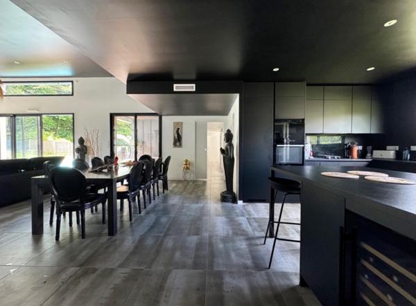 Maison à PLUMELEC, 56420 - 6 pièces 145m²