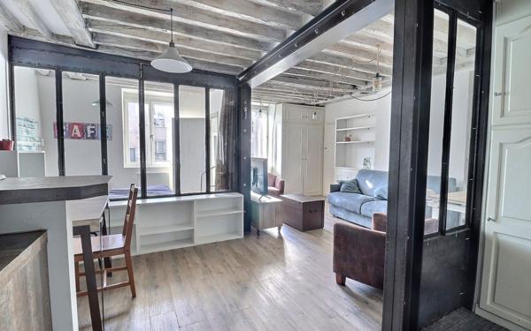 Appartement à vendre    2 pièces • 41,64 m2 Paris 4