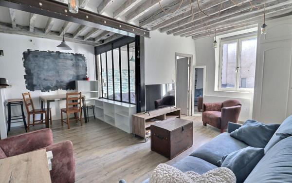 Appartement à vendre    2 pièces • 41,64 m2 Paris 4