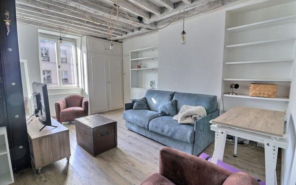 Appartement à vendre    2 pièces • 41,64 m2 Paris 4