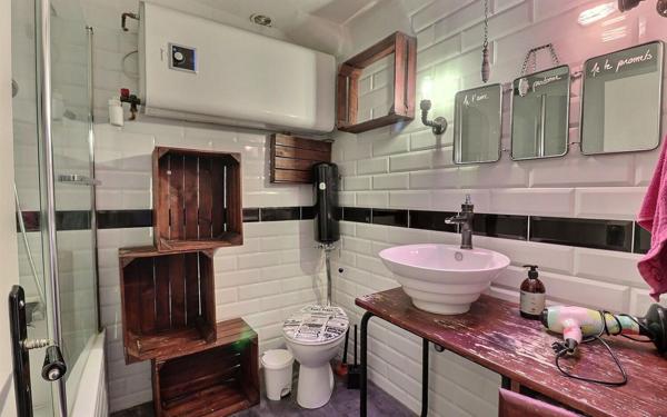 Appartement à vendre    2 pièces • 41,64 m2 Paris 4